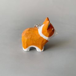 moc khoa go cho corgi 4 5x4cm 3