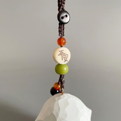 moc khoa go walawala trang 4x4cm 6