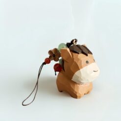 Móc khóa gỗ ngựa thủ công