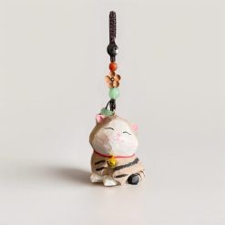 Móc Khóa Gỗ Mèo Tabby Sọc 4.5x3.3 cm, chạm tay
