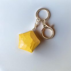 Móc Khóa Gỗ Sao May Mắn Vàng 4.3x4 cm, chạm tay