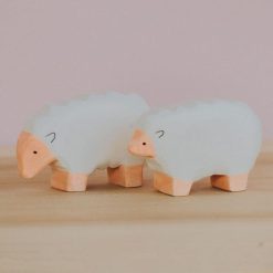 Cừu gỗ thủ công sơn tay Montessori Waldorf 6.5x4.5cm