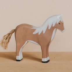Ngựa gỗ thủ công sơn tay Montessori 14x13cm