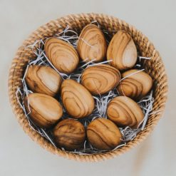Trứng gỗ teak thủ công trang trí lễ Phục Sinh Montessori