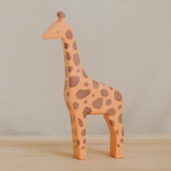 Hươu cao cổ gỗ thủ công sơn tay Montessori 10x19cm