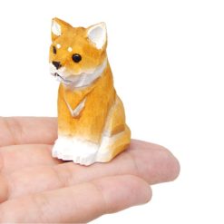 Tượng chó Shiba Inu khắc gỗ mini 5.1 cm vàng trắng