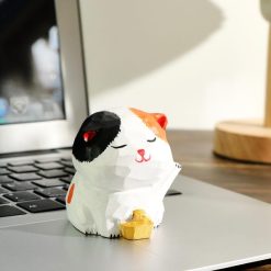 Tượng mèo gỗ chạm tay 6 cm tam thể ôm thỏi vàng