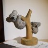 Tượng koala mẹ con gỗ basswood 15 cm trang trí bàn
