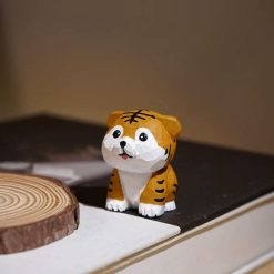 Tượng hổ gỗ chạm tay 4 cm sơn màu