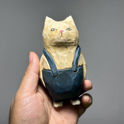 Tượng mèo gỗ chạm tay 10 cm, yếm xanh