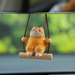 Tượng mèo gỗ đu xích treo xe 6x4x3 cm